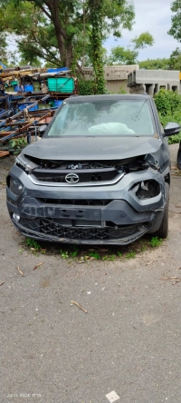 accidental-damaged-tata-motors-tata-punch-cre-12